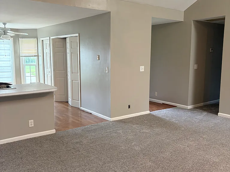 4729 Ferrer Way — Photo 4