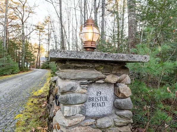 19 Bristol Rd, Freeport, ME 04032