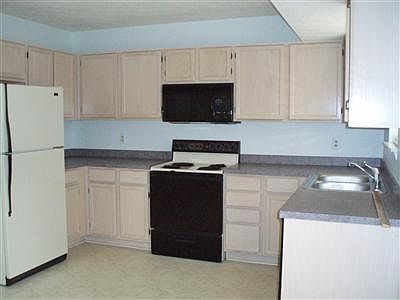 4th image of 3868 Sugar Creek Dr