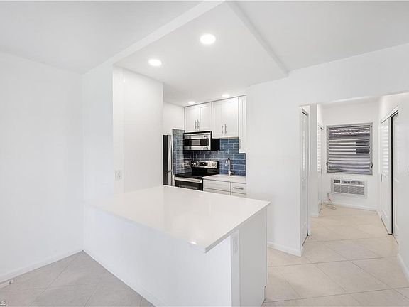 3rd image of 167 N Collier Blvd APT O3