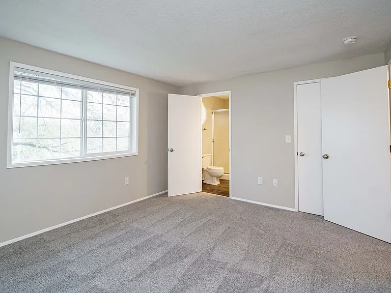 12410 NE 101st St — Photo 31