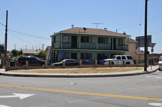2nd image of 2612 Independence Ave