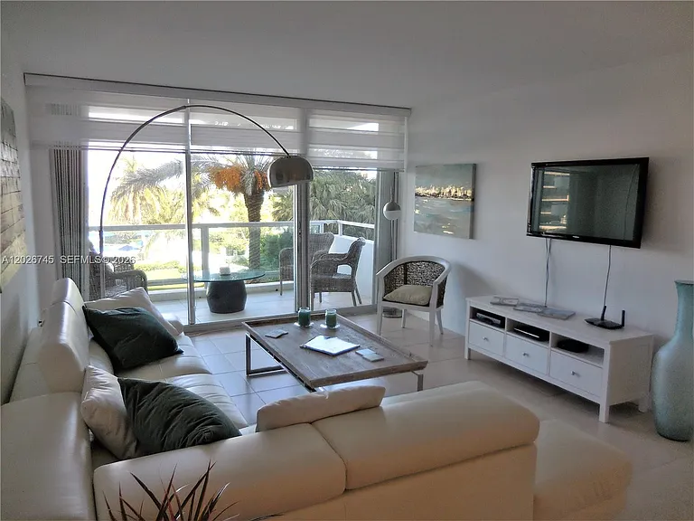 5151 Collins Ave #519 — Photo 44