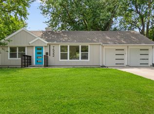 7522 High Dr, Prairie Village, KS 66208
