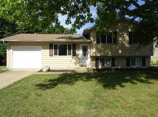1509 Blanchard Dr, Mishawaka, IN 46544