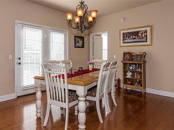 4th image of 3705 SW Greyhawk Dr