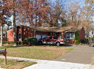 898 Tanglewood Ln, Vineland, NJ 08360