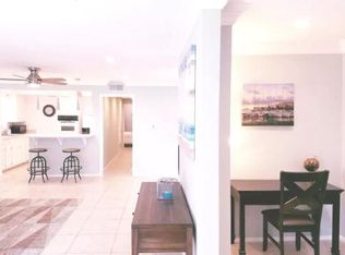 827 E Ocean Blvd, Long Beach, CA 90802