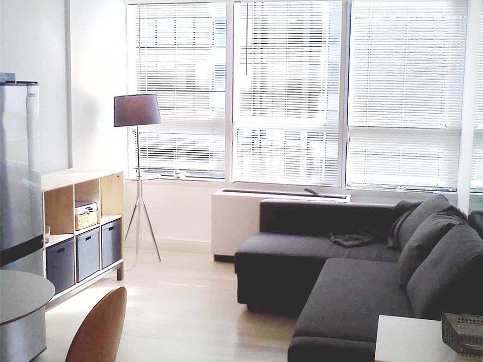 1st image of 146 W 57th St APT 32K