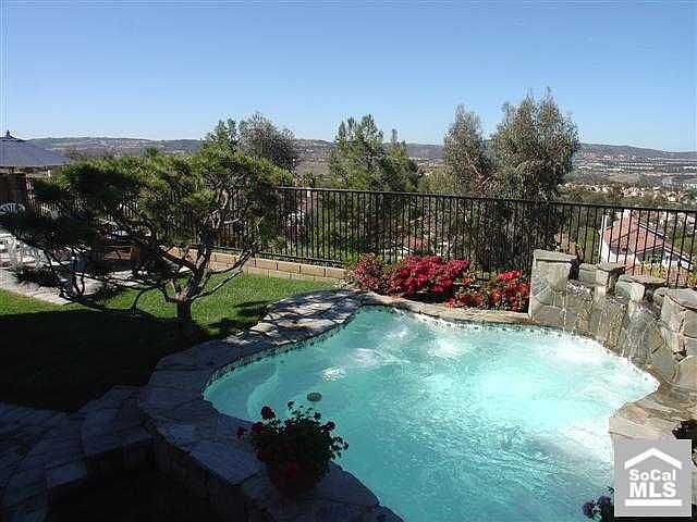 Huge view and pool