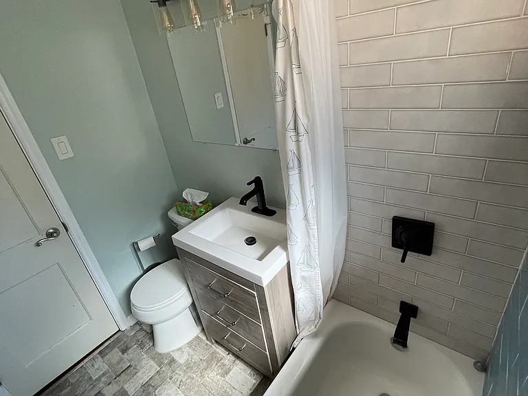 1054 Leyden St — Photo 25