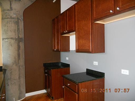 4th image of 1001 W 15th St Unit 323