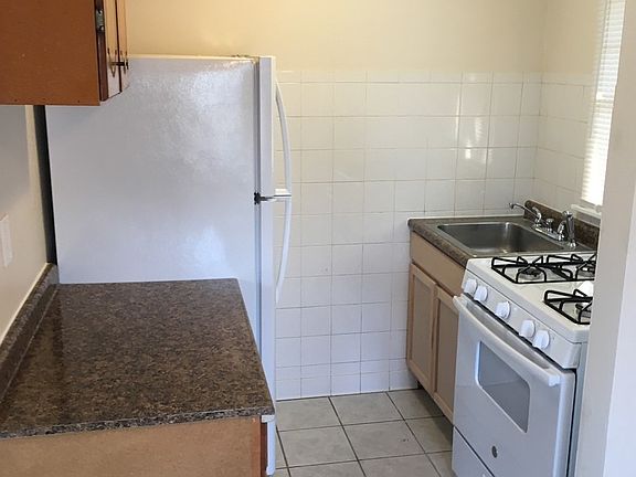4th image of 1203 Victoria Ave APT 1W