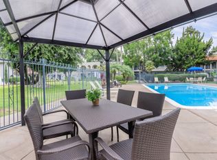 Vio Cerritos, Cerritos, CA 90703