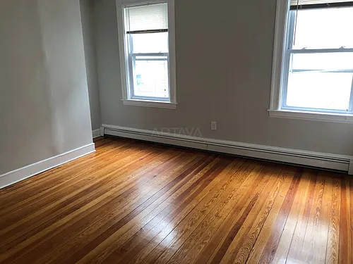 211 Elm St #2 Photo 1