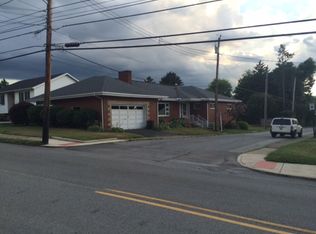 558 S 6th St, Indiana, PA 15701