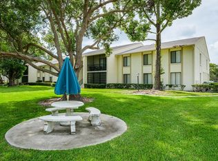 3211 Lake Pine Way E APT C1, Tarpon Springs, FL 34688