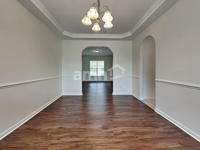 121 Hampton Lake Dr — Photo 7