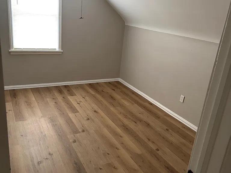 3710 Wood Ave — Photo 6