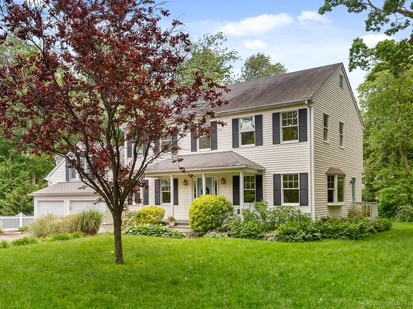 40 Relihan Road, Darien, CT 06820