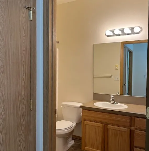 7715 N Crestline St #31 — Photo 2