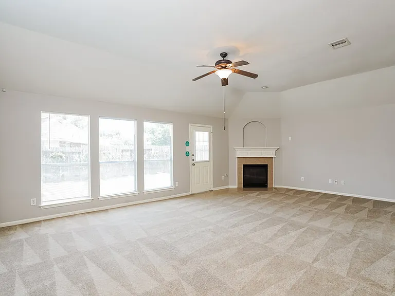 26019 Chapman Falls Dr — Photo 4