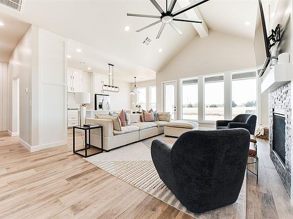 5th image of 8108 NW 151st Cir