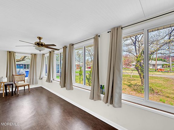 4th image of 2229 Yorktowne Boulevard