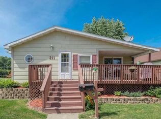 211 E 9th St, Madrid, IA 50156