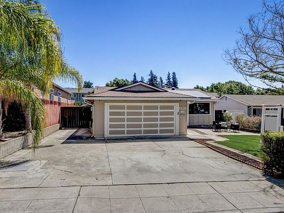 5th image of 1826 Golden Hills Dr