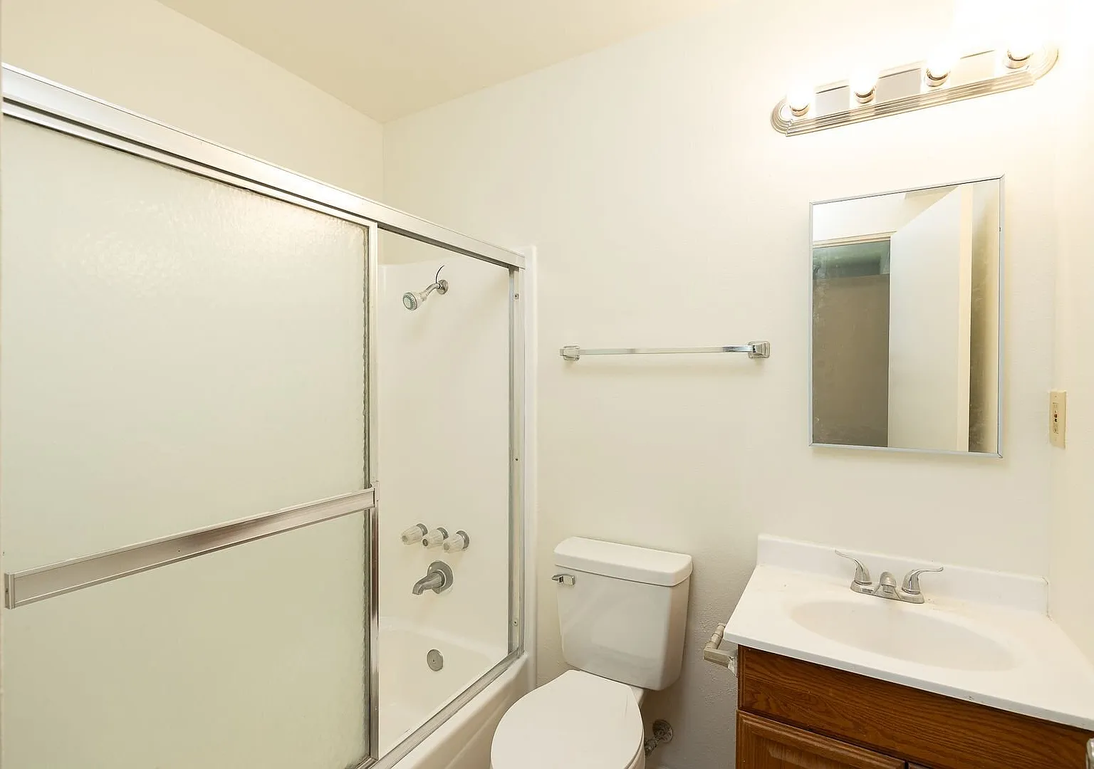 3901 Saviers Rd — Photo 4