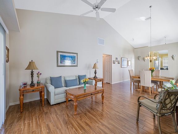 4th image of 1915 Westminster Cir #17-7