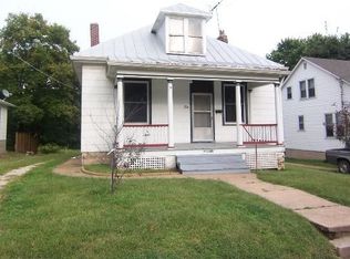 704 Cedar St, Washington, MO