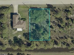 758 Almelia St E, Lehigh Acres, FL 33974