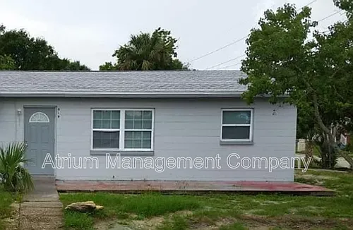 919 Pine St Photo 1