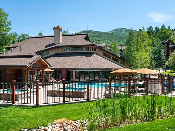 2nd image of 2920 Village Dr #2106