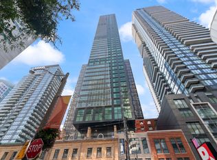 327 King St W #4003, Toronto, ON M5V 1J5