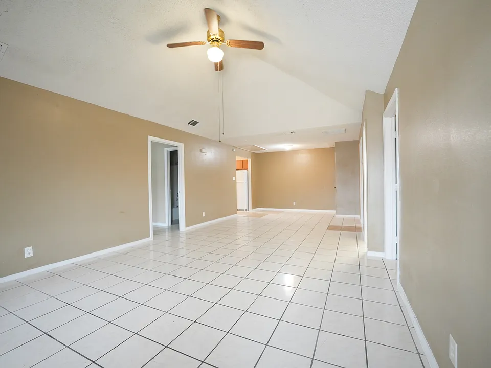 6354 Queens Castle #2