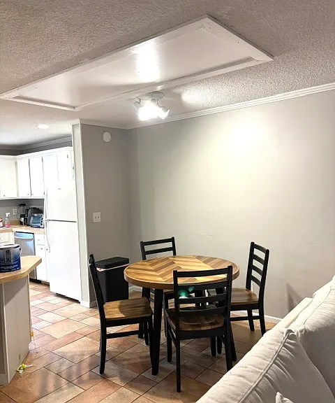 204 Oak St #4 — Photo 5
