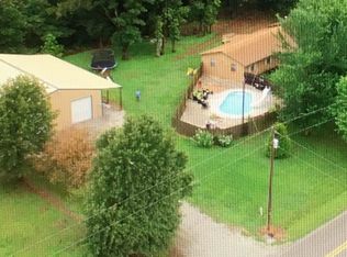 9391 S Tillys Hill Rd, Gentry, AR 72734