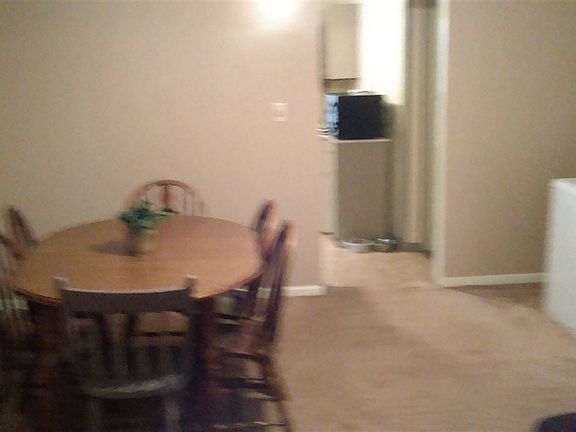 5th image of 136 Mechanic St