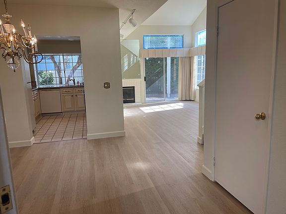 5th image of 13576 Eucalyptus St