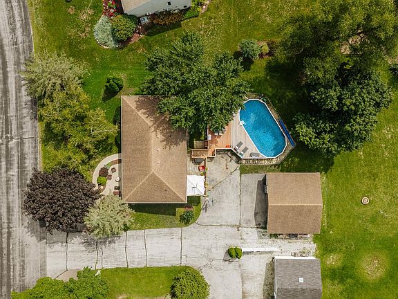 5th image of 504 Ryan AVENUE