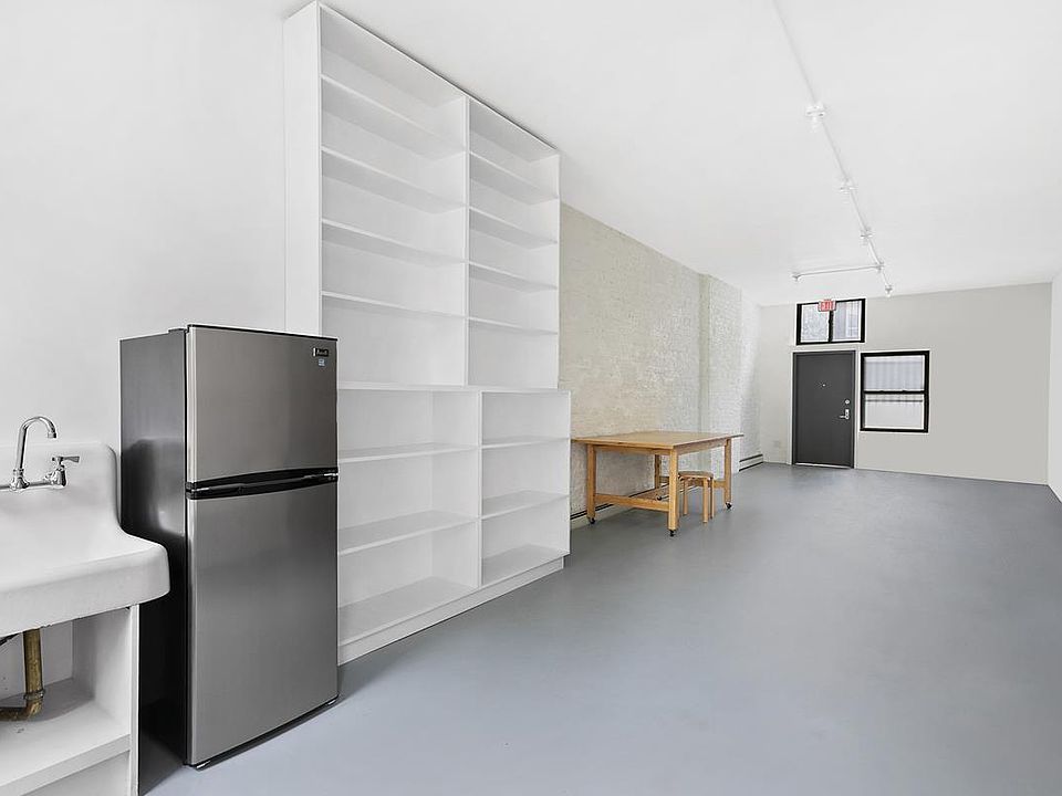 1st image of 968 Atlantic Ave #1