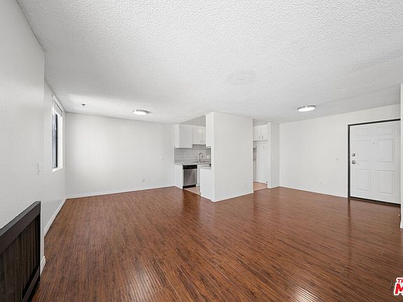 2nd image of 1950 Rodney Dr APT 102