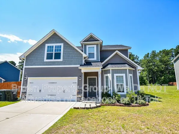240 Fieldbrook St, Raeford, NC 28376