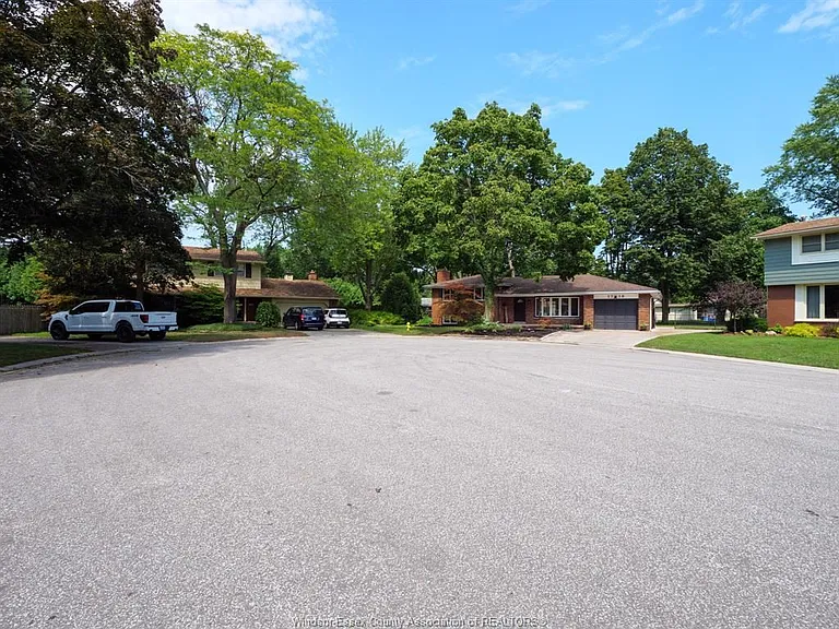 5710 Dalton Ave — Photo 2