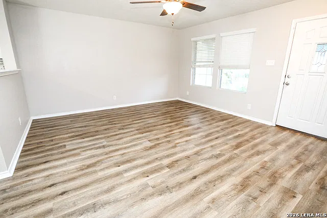 3 bed, 2.5 bath, 1532 sqft, $1,700 — Photo 4