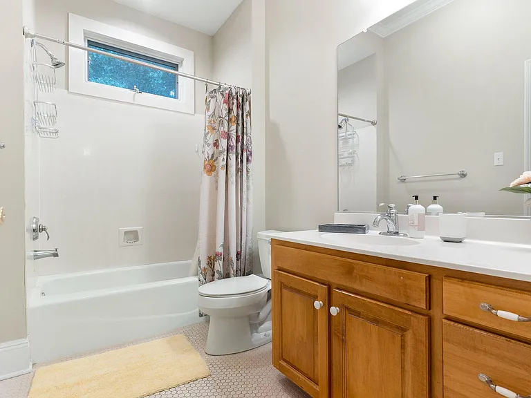 21414 Mary St — Photo 13