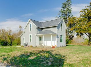 663 N McClure Rd, Lima, OH 45801